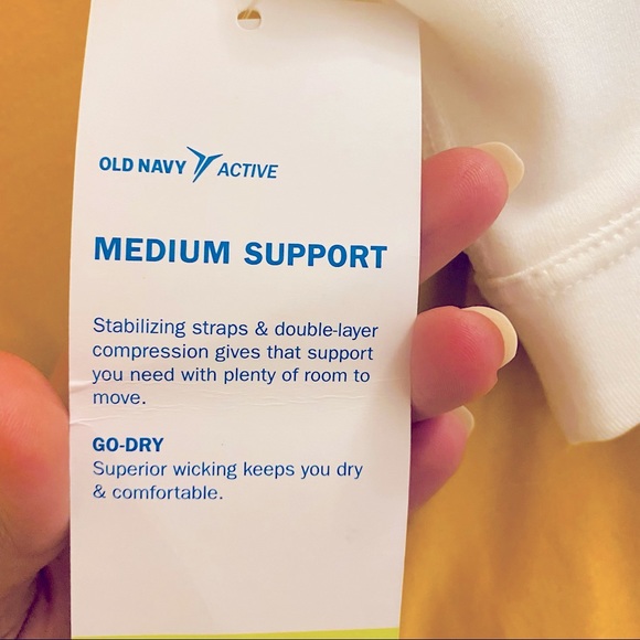 NWT Old Navy White Sports Bra in Small - Picture 6 of 6